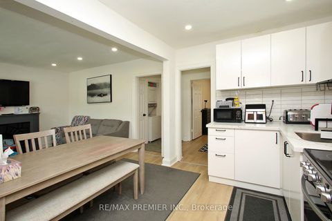 Photo 7 at 624 McRoberts Avenue, Fairbank, Toronto