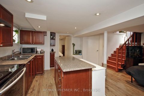 Photo 13 at 624 McRoberts Avenue, Fairbank, Toronto