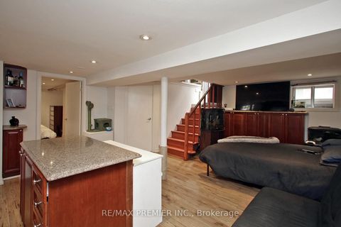 Photo 18 at 624 McRoberts Avenue, Fairbank, Toronto