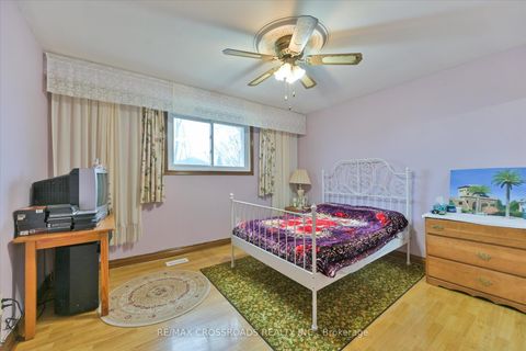 Photo 11 at 48 Phillip Avenue, Cliffside, Toronto