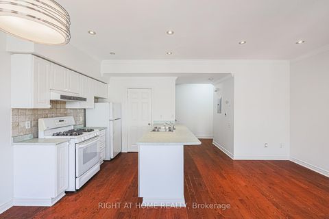 Photo 11 at 78 - 760 Lawrence Avenue W, Glen Park, Toronto