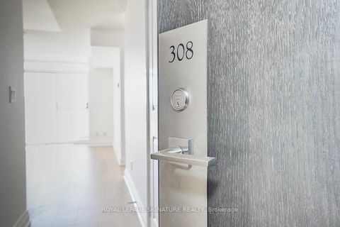 Photo 3 at 308 - 3520 Danforth Avenue, Oakridge, Toronto