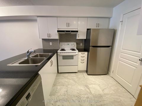 Photo 1 at 902 - 801 Bay Street, Bay Street Corridor, Toronto Photo 1 at 902 - 801 Bay Street, Bay Street Corridor, Toronto