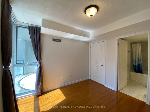 Photo 9 at 902 - 801 Bay Street, Bay Street Corridor, Toronto