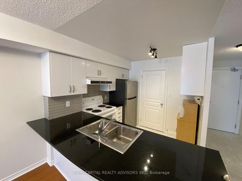 Photo 19 at 902 - 801 Bay Street, Bay Street Corridor, Toronto