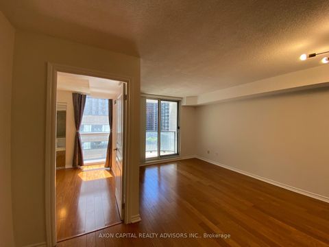 Photo 22 at 902 - 801 Bay Street, Bay Street Corridor, Toronto Photo 22 at 902 - 801 Bay Street, Bay Street Corridor, Toronto