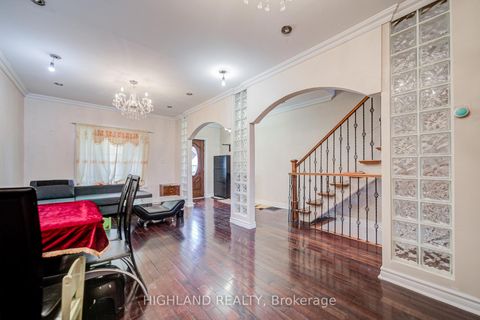 Photo 3 at 123 Russett Avenue, Junction, Toronto
