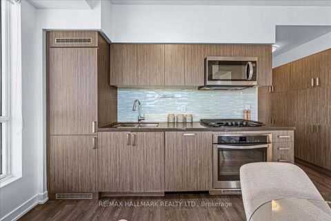Photo 3 at 1811 - 501 St Clair Avenue W, Casa Loma, Toronto