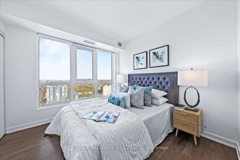 Photo 5 at 1811 - 501 St Clair Avenue W, Casa Loma, Toronto