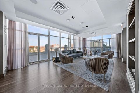 Photo 17 at 1811 - 501 St Clair Avenue W, Casa Loma, Toronto