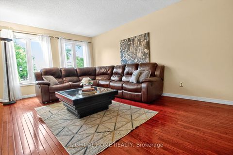 Photo 7 at 1084 Grandeur Crescent, WC Wedgewood Creek, Oakville