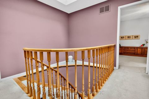 Photo 17 at 1084 Grandeur Crescent, WC Wedgewood Creek, Oakville