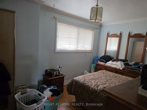 Photo 10 at 220 Livingston Road, Guildwood, Toronto