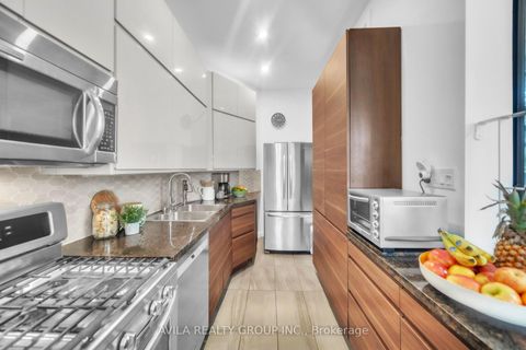 Photo 16 at 7 - 75 Markham Street, Bellwoods, Toronto