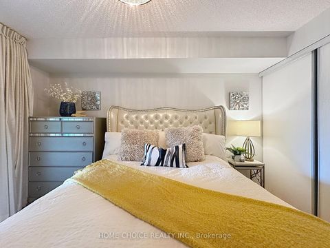 Photo 16 at 215 - 28 Empress Avenue, Willowdale East, Toronto