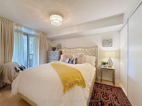 Photo 17 at 215 - 28 Empress Avenue, Willowdale East, Toronto