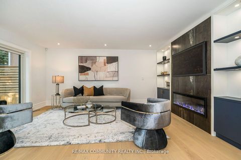 Photo 3 at 30 Kellythorne Drive, Donalda, Toronto