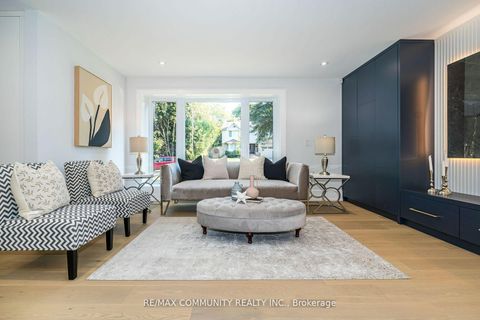 Photo 7 at 30 Kellythorne Drive, Donalda, Toronto