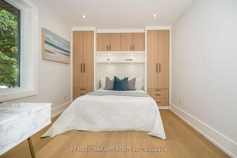 Photo 20 at 30 Kellythorne Drive, Donalda, Toronto