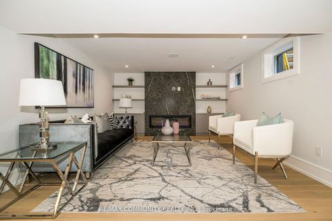 Photo 24 at 30 Kellythorne Drive, Donalda, Toronto