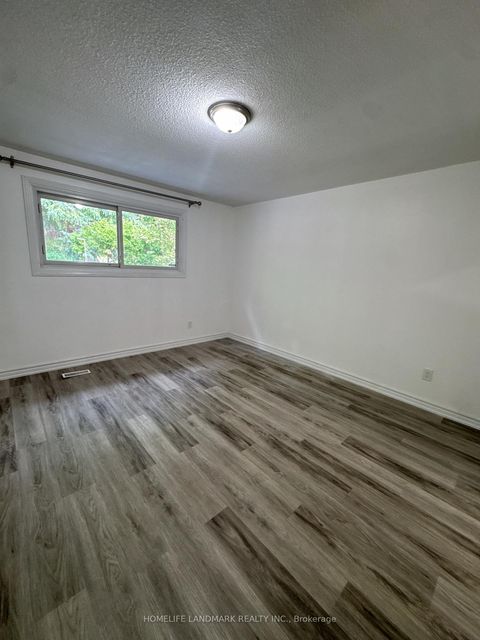 Photo 7 at 104 Loganberry Crescent, Hillcrest Village, Toronto