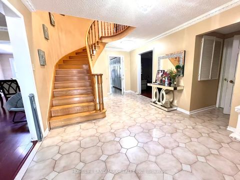 Photo 1 at 327 Goldhawk Trail, Milliken, Toronto