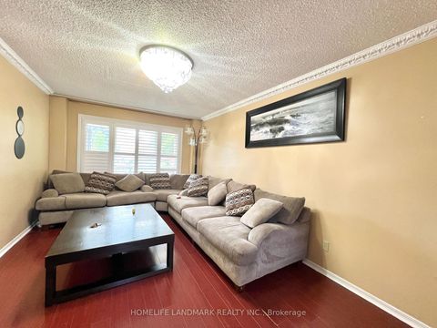 Photo 3 at 327 Goldhawk Trail, Milliken, Toronto