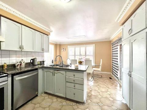 Photo 10 at 327 Goldhawk Trail, Milliken, Toronto Photo 10 at 327 Goldhawk Trail, Milliken, Toronto