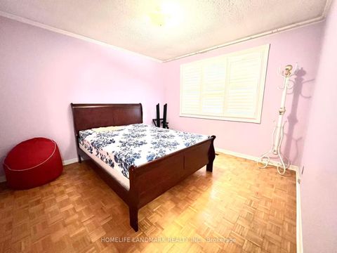 Photo 20 at 327 Goldhawk Trail, Milliken, Toronto