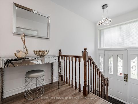 Photo 2 at 30 Burleigh Heights Drive, Bayview Village, Toronto