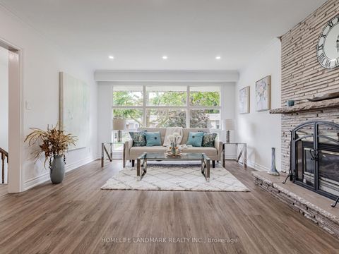 Photo 5 at 30 Burleigh Heights Drive, Bayview Village, Toronto
