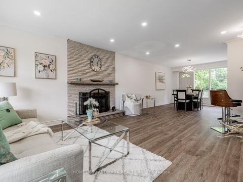 Photo 6 at 30 Burleigh Heights Drive, Bayview Village, Toronto