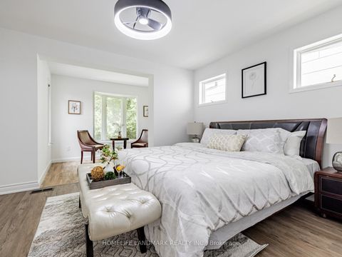 Photo 18 at 30 Burleigh Heights Drive, Bayview Village, Toronto