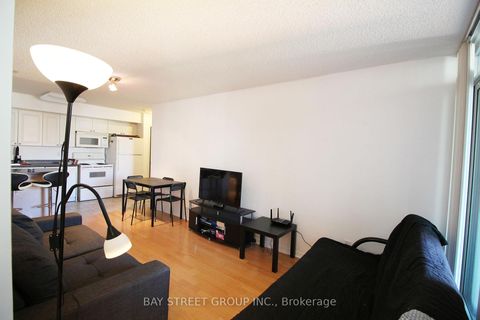 Photo 7 at 1512 - 30 Harrison Garden Boulevard, Willowdale East, Toronto