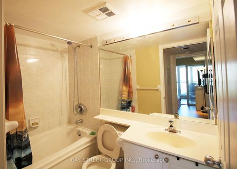 Photo 13 at 1512 - 30 Harrison Garden Boulevard, Willowdale East, Toronto