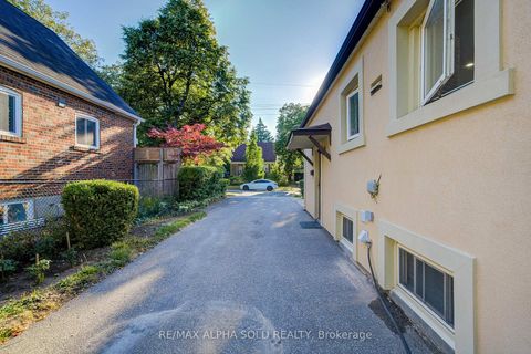 Photo 6 at 71 Vauxhall Drive, Dorset Park, Toronto