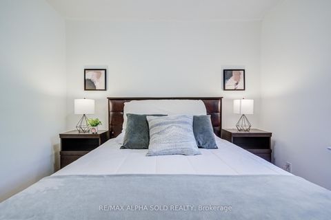 Photo 23 at 71 Vauxhall Drive, Dorset Park, Toronto