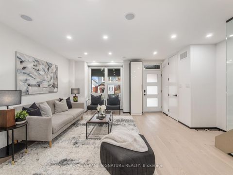 Photo 6 at 186 Oak Park Avenue, Lumsden, Toronto