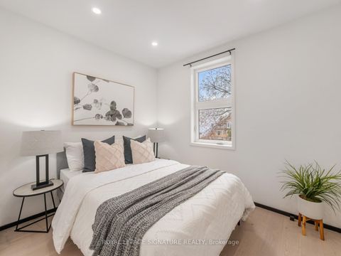 Photo 25 at 186 Oak Park Avenue, Lumsden, Toronto