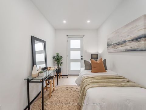 Photo 28 at 186 Oak Park Avenue, Lumsden, Toronto