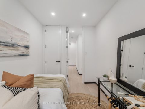 Photo 29 at 186 Oak Park Avenue, Lumsden, Toronto