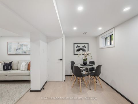 Photo 35 at 186 Oak Park Avenue, Lumsden, Toronto