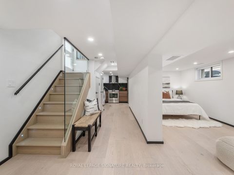 Photo 39 at 186 Oak Park Avenue, Lumsden, Toronto