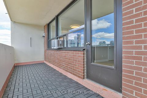 Photo 24 at 3111 - 40 Homewood Avenue, South St. James Town, Toronto