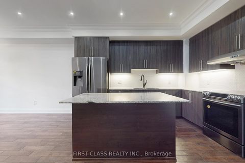 Photo 12 at TH 28 - 9 Oakburn Crescent, Willowdale East, Toronto