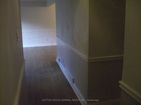 Photo 8 at 59 Dallas Road, Newtonbrook West, Toronto