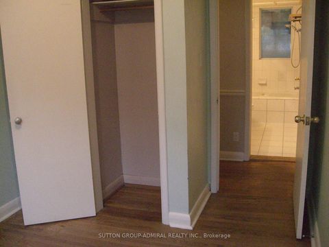 Photo 9 at 59 Dallas Road, Newtonbrook West, Toronto