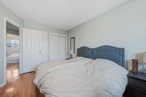 Photo 14 at 109 Whitney Place, Lakeview Estates, Vaughan