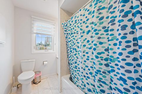 Photo 18 at 109 Whitney Place, Lakeview Estates, Vaughan