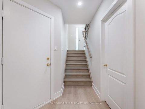 Photo 20 at 12 Tova Place, Beverley Glen, Vaughan Photo 20 at 12 Tova Place, Beverley Glen, Vaughan